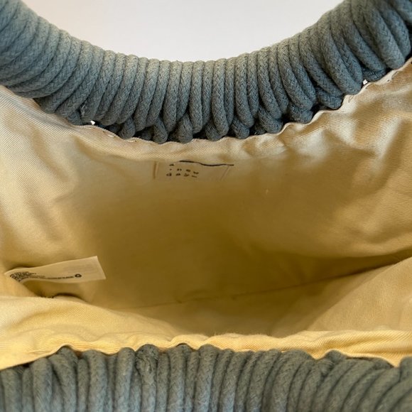 A New Day Blue Crochet / Wood Handles /Small Bucket Handbag- NWOT - Picture 4 of 6